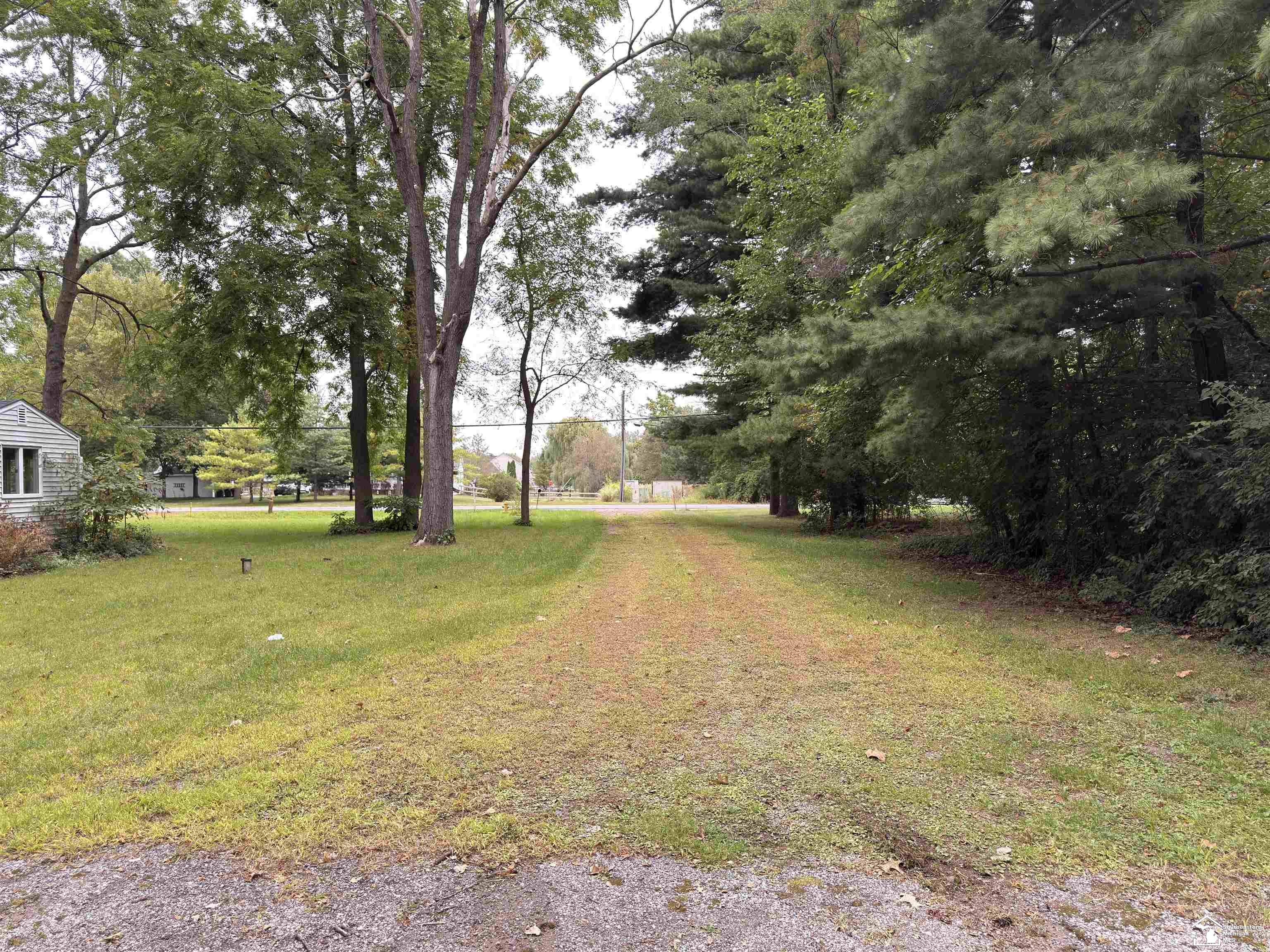 2807 W Smith Road