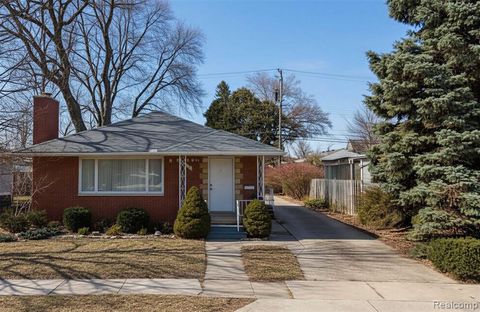 734 N Monroe Street Monroe MI 48162