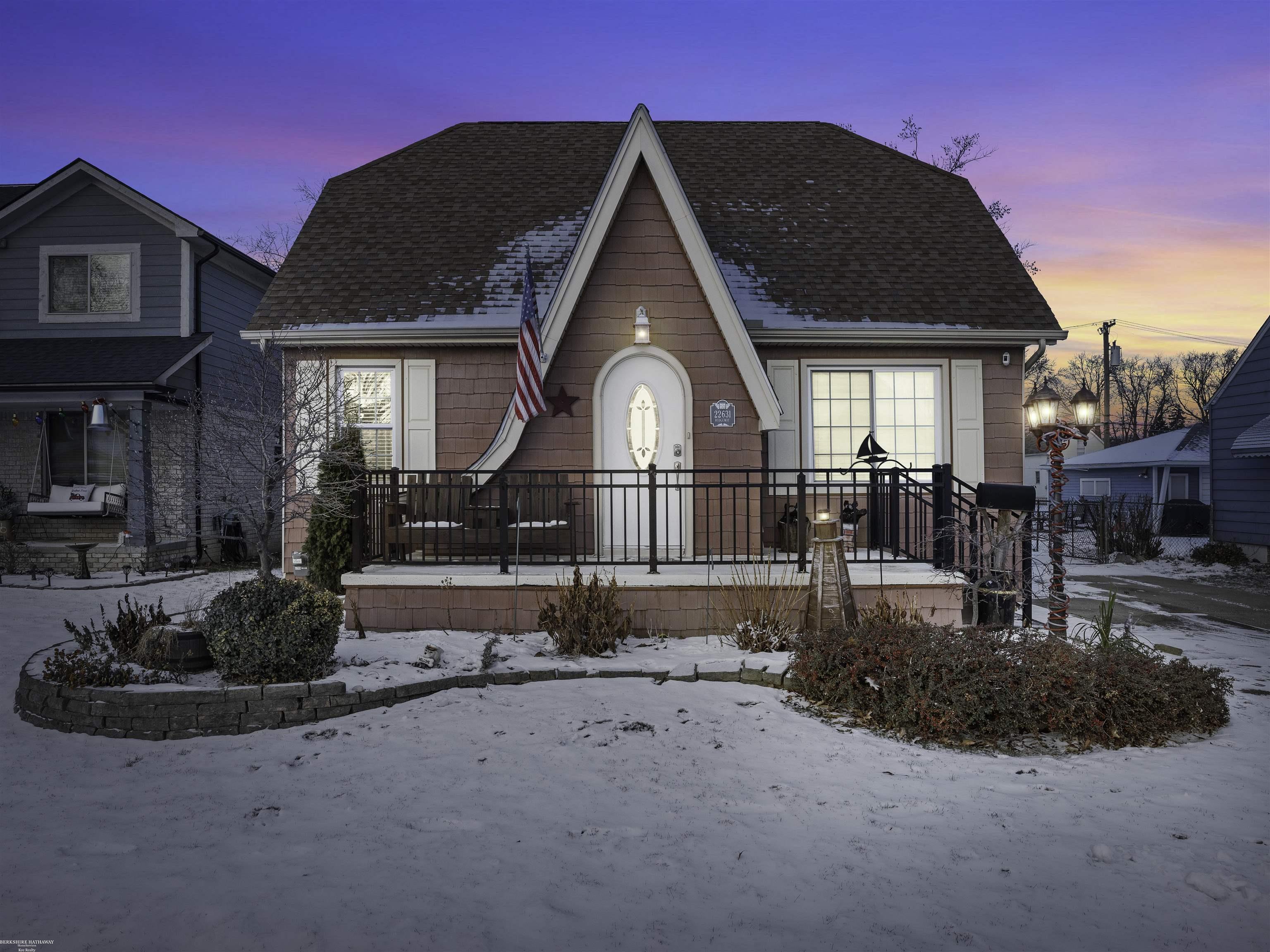 Saint Clair Shores, Michigan 48080, United States, 3 Bedrooms Bedrooms, ,3 BathroomsBathrooms,Residential,Active,257386