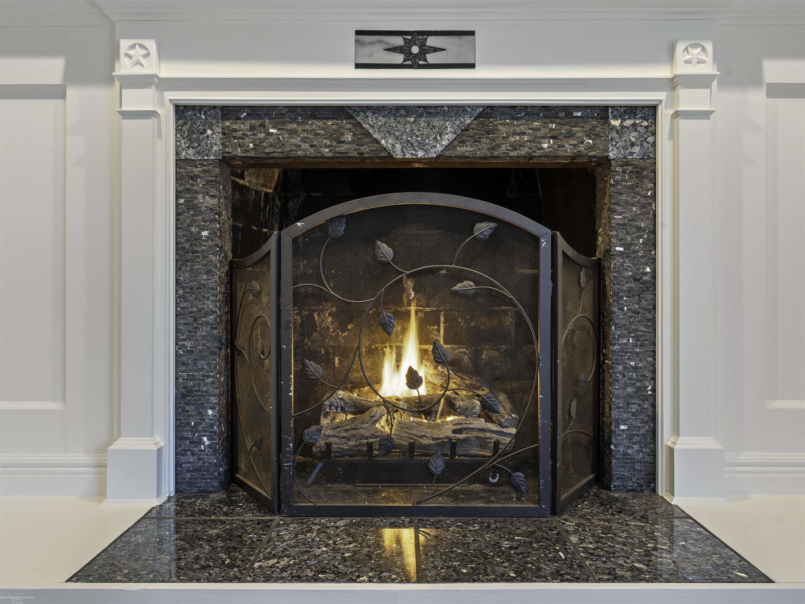 Saint Clair Shores, Michigan 48080, United States, 3 Bedrooms Bedrooms, ,3 BathroomsBathrooms,Residential,Active,257386