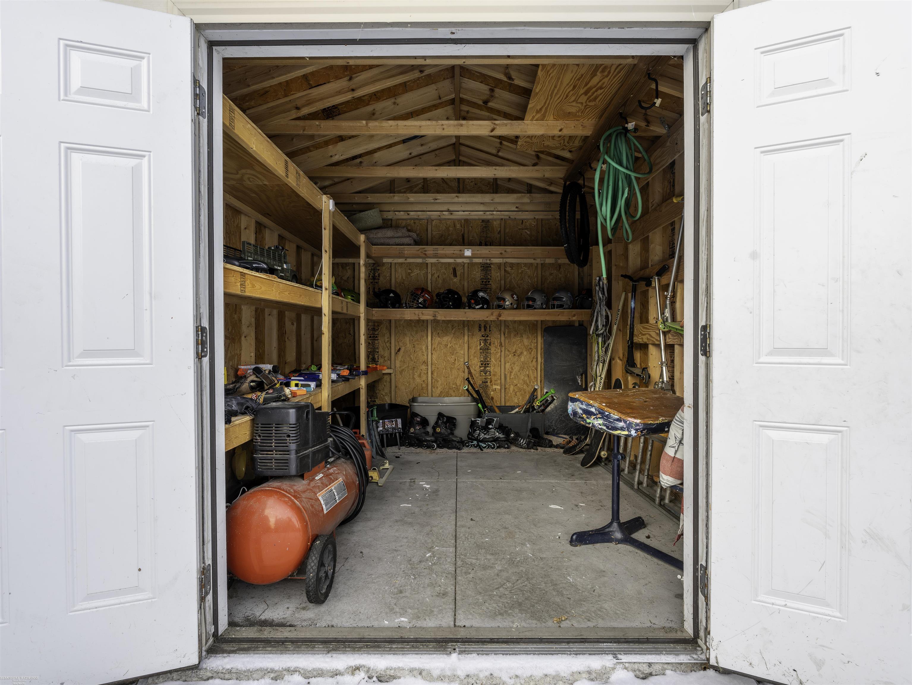 Saint Clair Shores, Michigan 48080, United States, 3 Bedrooms Bedrooms, ,3 BathroomsBathrooms,Residential,Active,257386