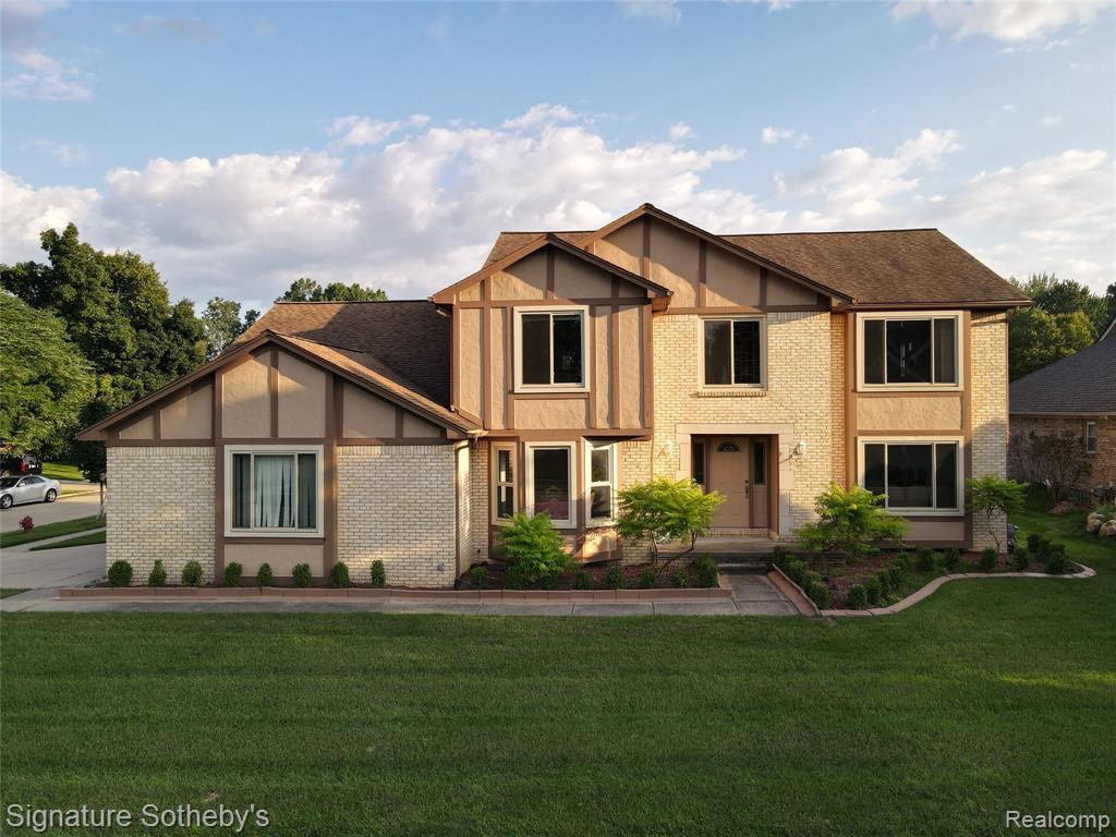 6710 WESTPOINTE Drive