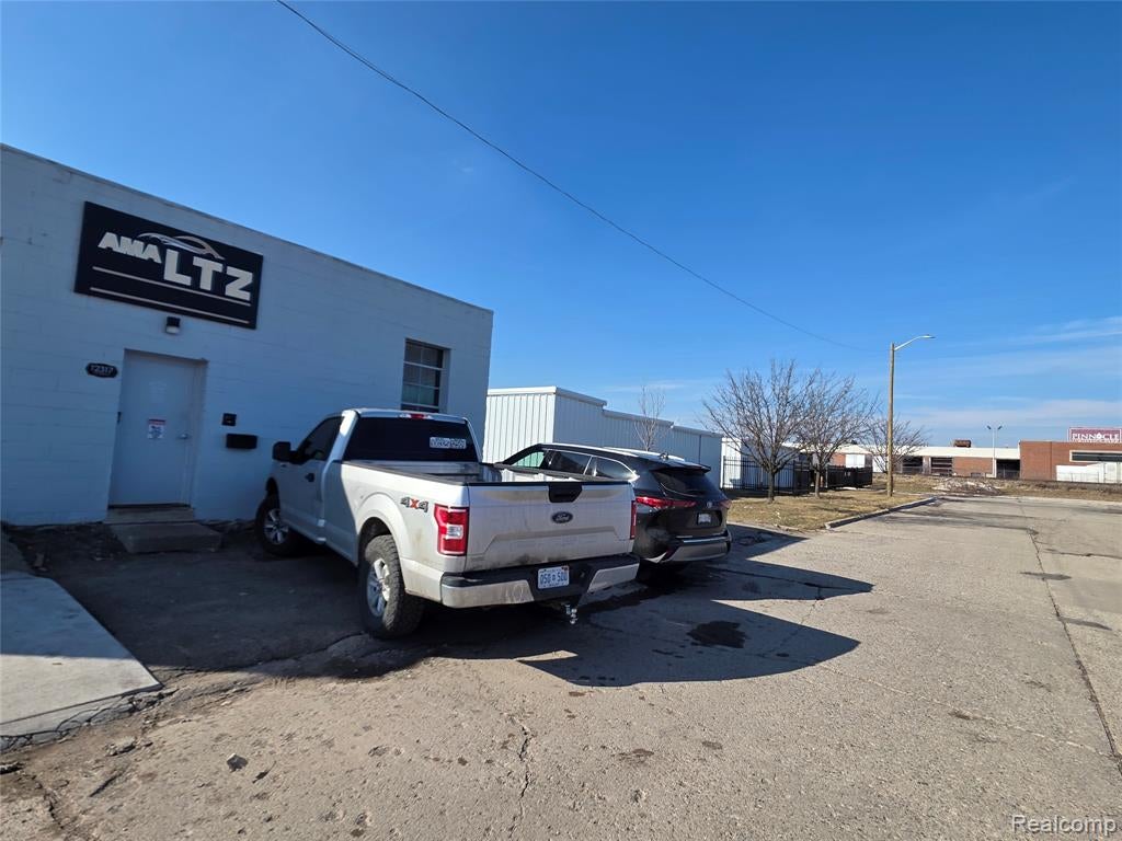 Properties Available 1 - 1 12317 Woodbine Street