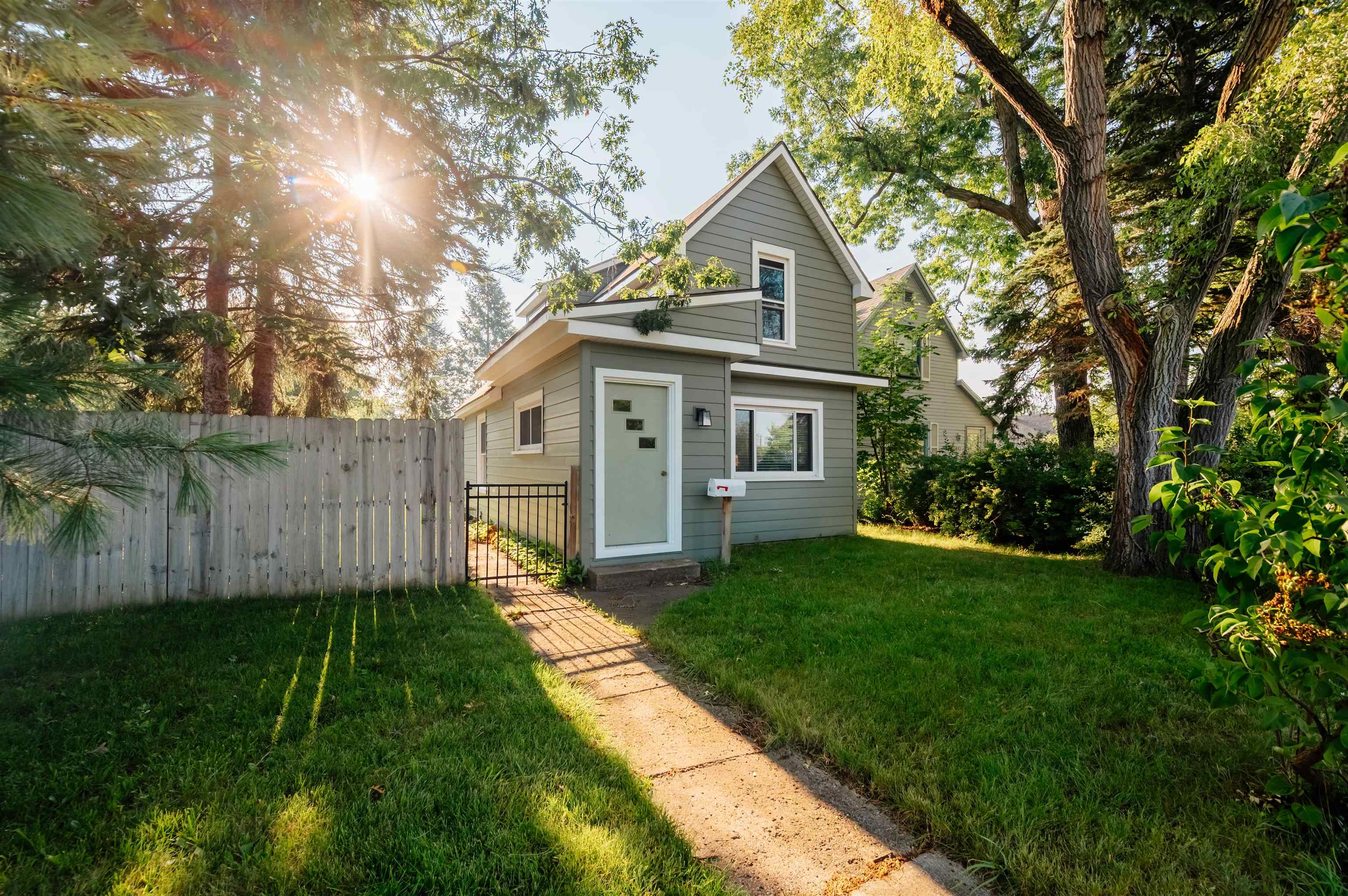 441 S Garfield Avenue Lot: 7 & 8