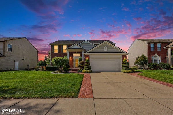 56543 HASTINGS DR, MACOMB, MI 48042 - Image eccfca2e8cb33dd5c18e691a47d93dac/3597824220