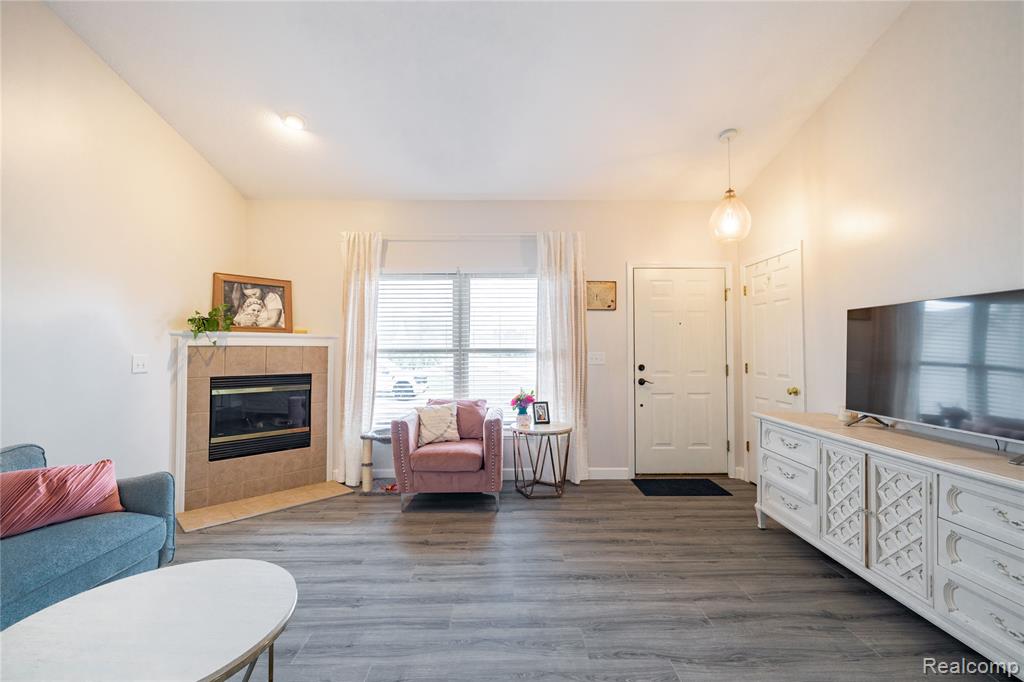5300 Torrington Drive 4
