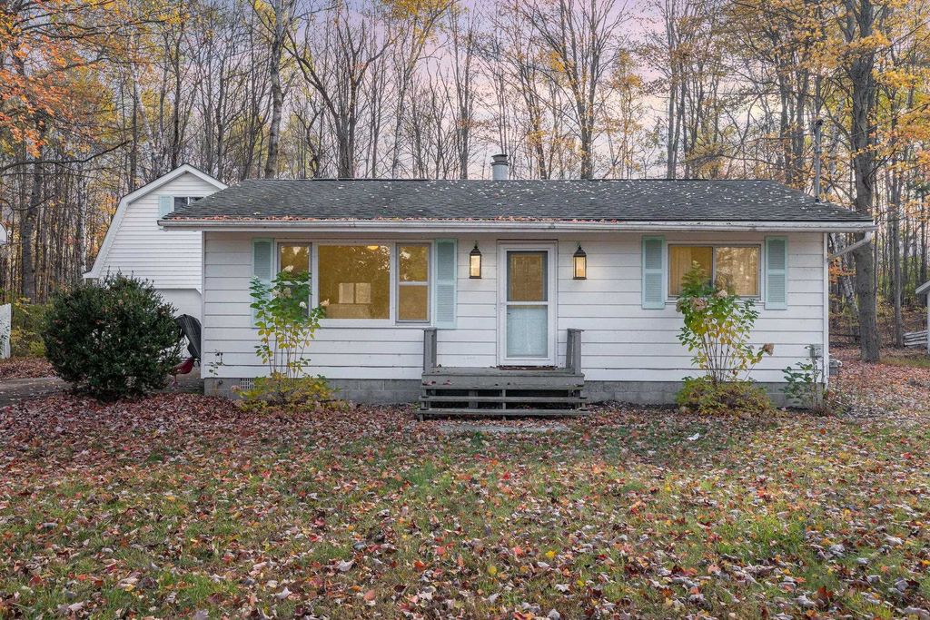 Photo of 926 Kaypat Drive, Hope, MI 48628 (MLS # 50193364)