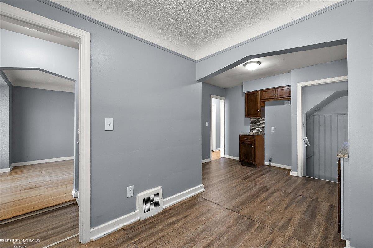 Detroit, Michigan 48235, United States, 4 Bedrooms Bedrooms, ,1 BathroomBathrooms,Residential,Active,202164