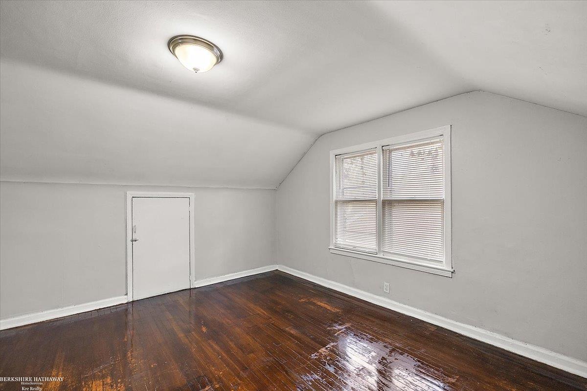 Detroit, Michigan 48235, United States, 4 Bedrooms Bedrooms, ,1 BathroomBathrooms,Residential,Active,202164