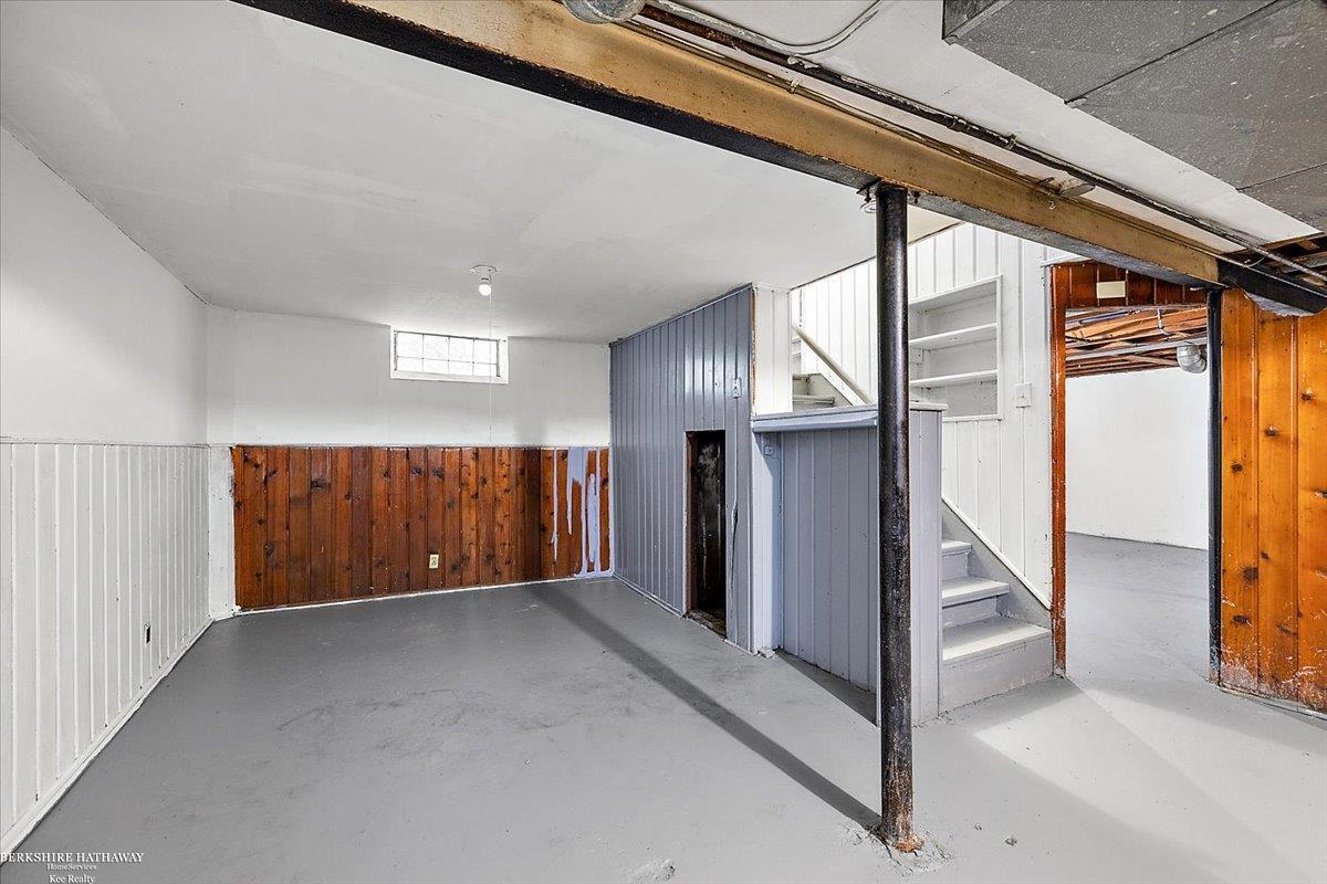 Detroit, Michigan 48235, United States, 4 Bedrooms Bedrooms, ,1 BathroomBathrooms,Residential,Active,202164