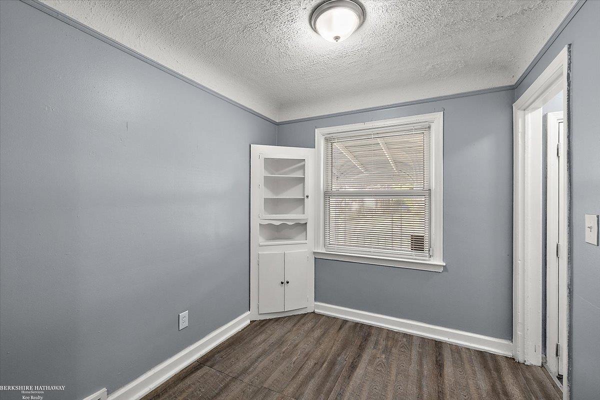 Detroit, Michigan 48235, United States, 4 Bedrooms Bedrooms, ,1 BathroomBathrooms,Residential,Active,202164