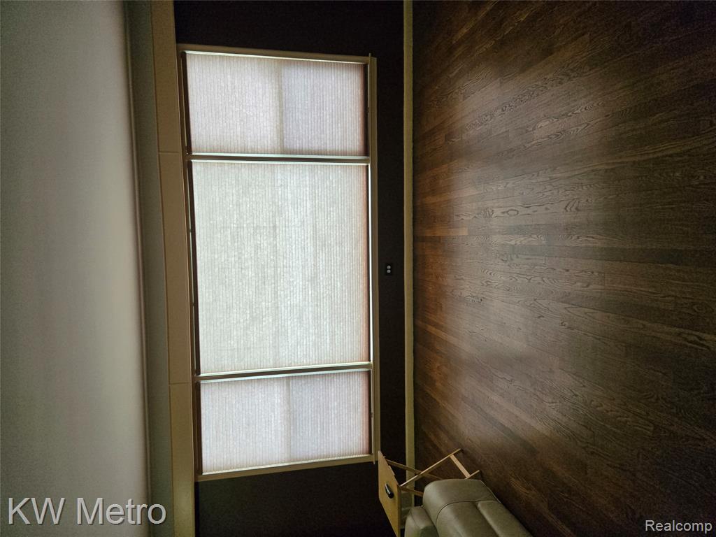 20285 Westbrook Street