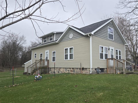 Photo of 804 E State Street, Colon, MI 49040 (MLS # 70552316)