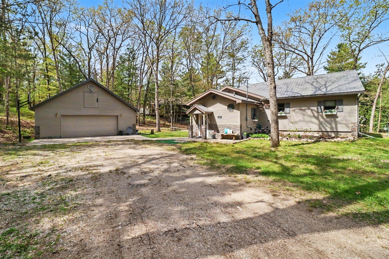 9629 N Kings Point