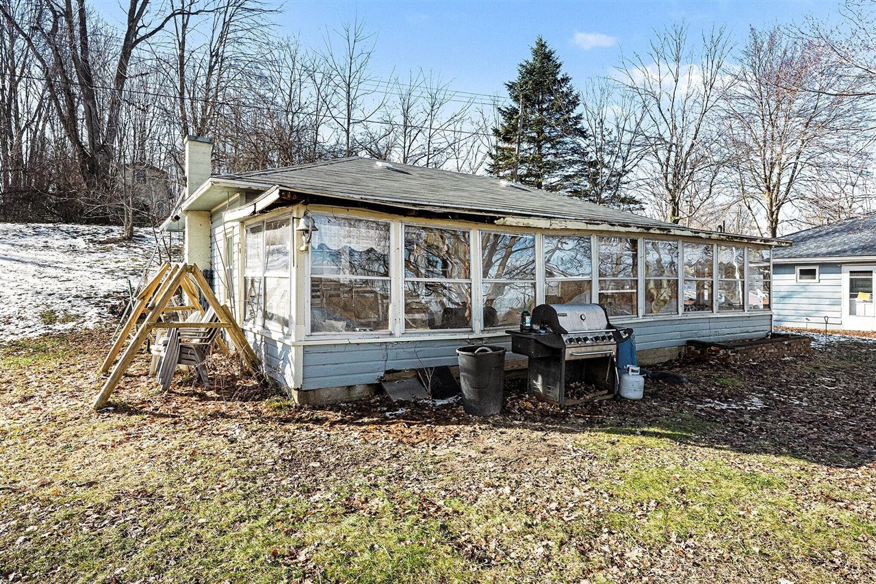 3677 Richardson Drive