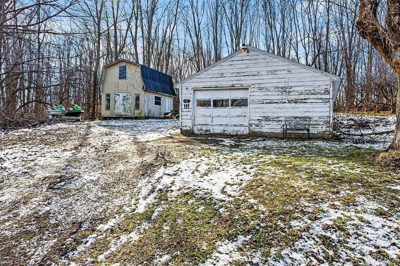 3677 Richardson Drive