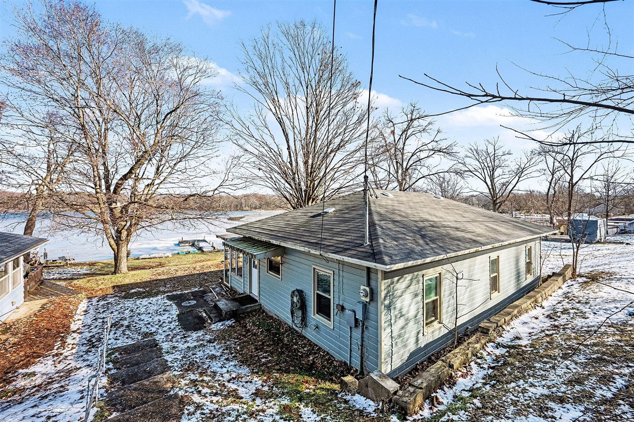 3677 Richardson Drive