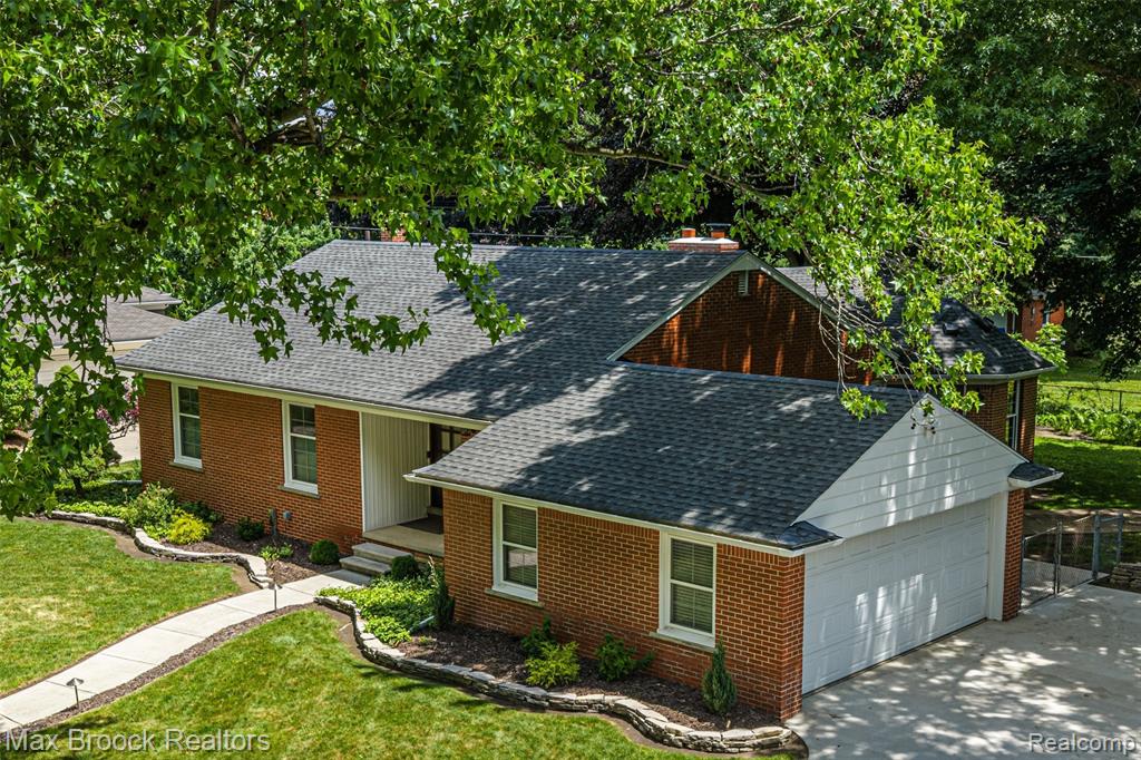 171 S Glengarry Road