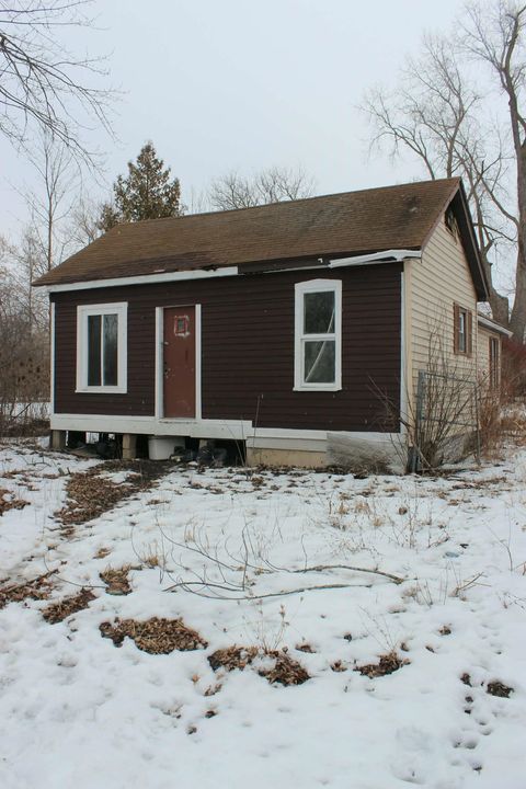 Photo of 3232 Grant Street, Saginaw, MI 48601 (MLS # 50199724)