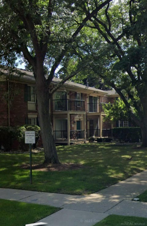 Photo of 12064 Ina unite 122 Drive, Sterling Heights, MI 48312 (MLS # 50214568)