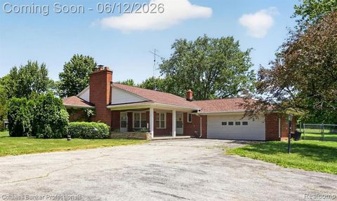 Photo of 8245 Fenton Road, Grand Blanc, MI 48439 (MLS # 61001154)