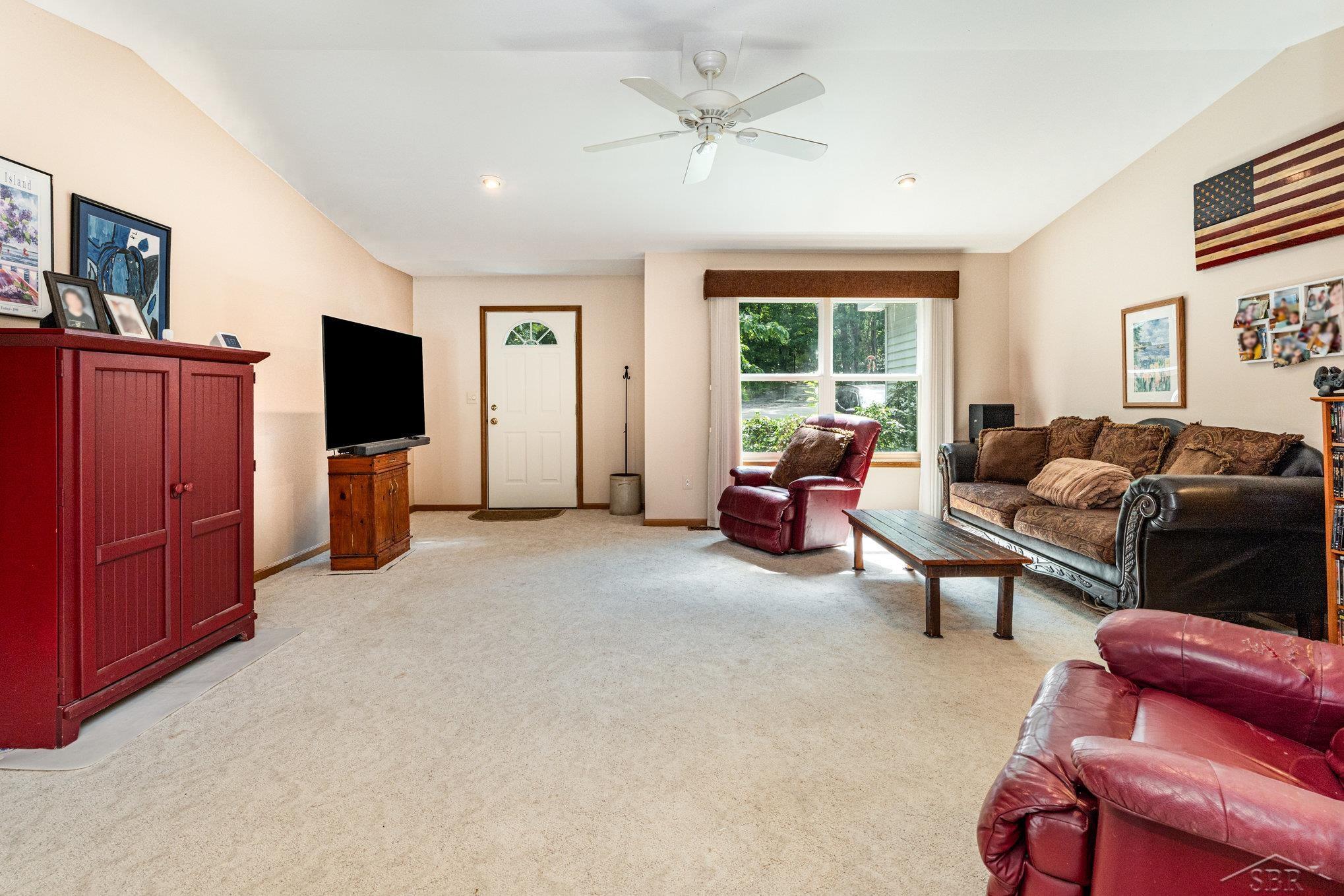 Roscommon, Michigan 48653, United States, 3 Bedrooms Bedrooms, ,2 BathroomsBathrooms,Residential,Active,199490