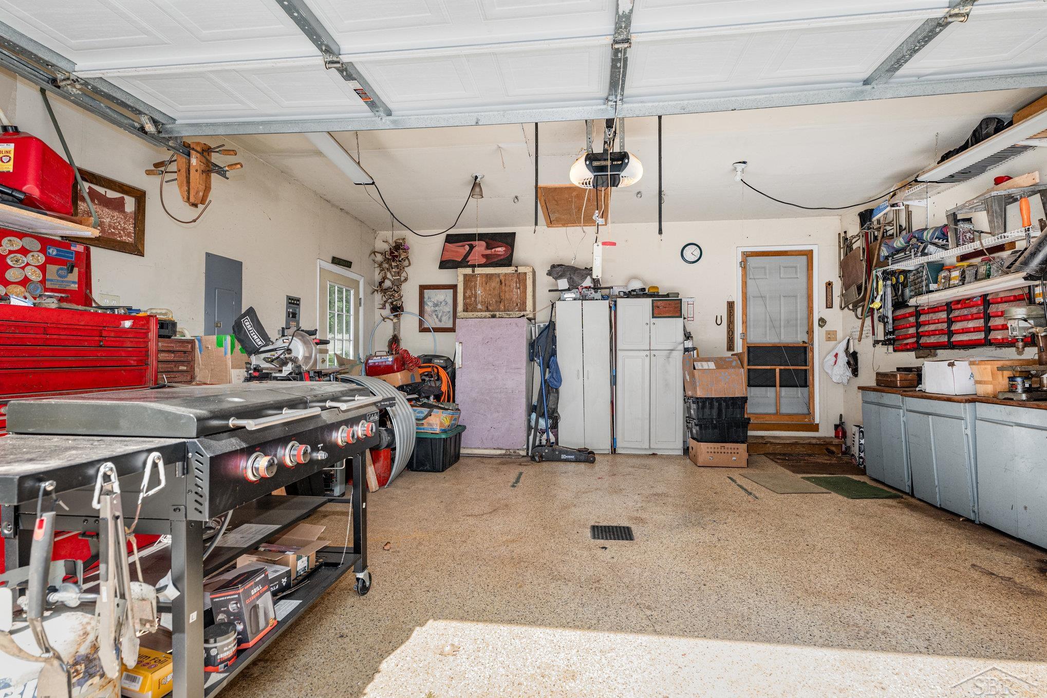 Roscommon, Michigan 48653, United States, 3 Bedrooms Bedrooms, ,2 BathroomsBathrooms,Residential,Active,199490