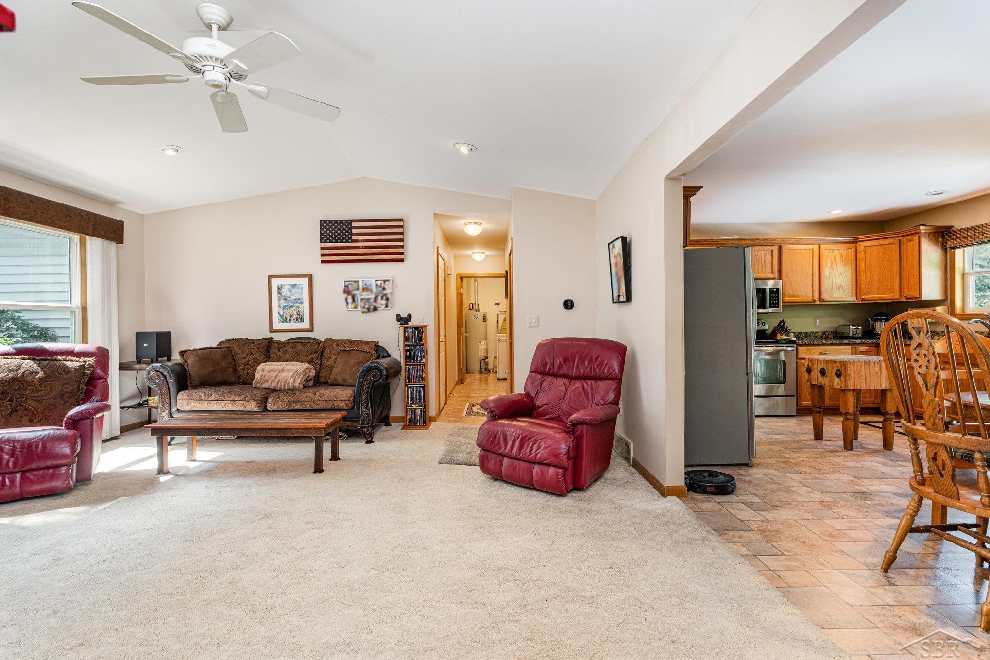 Roscommon, Michigan 48653, United States, 3 Bedrooms Bedrooms, ,2 BathroomsBathrooms,Residential,Active,199490