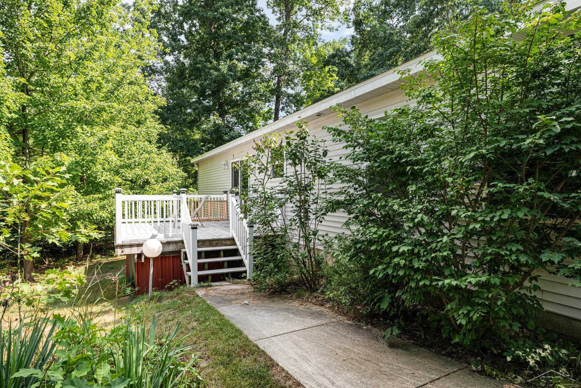 Roscommon, Michigan 48653, United States, 3 Bedrooms Bedrooms, ,2 BathroomsBathrooms,Residential,Active,199490