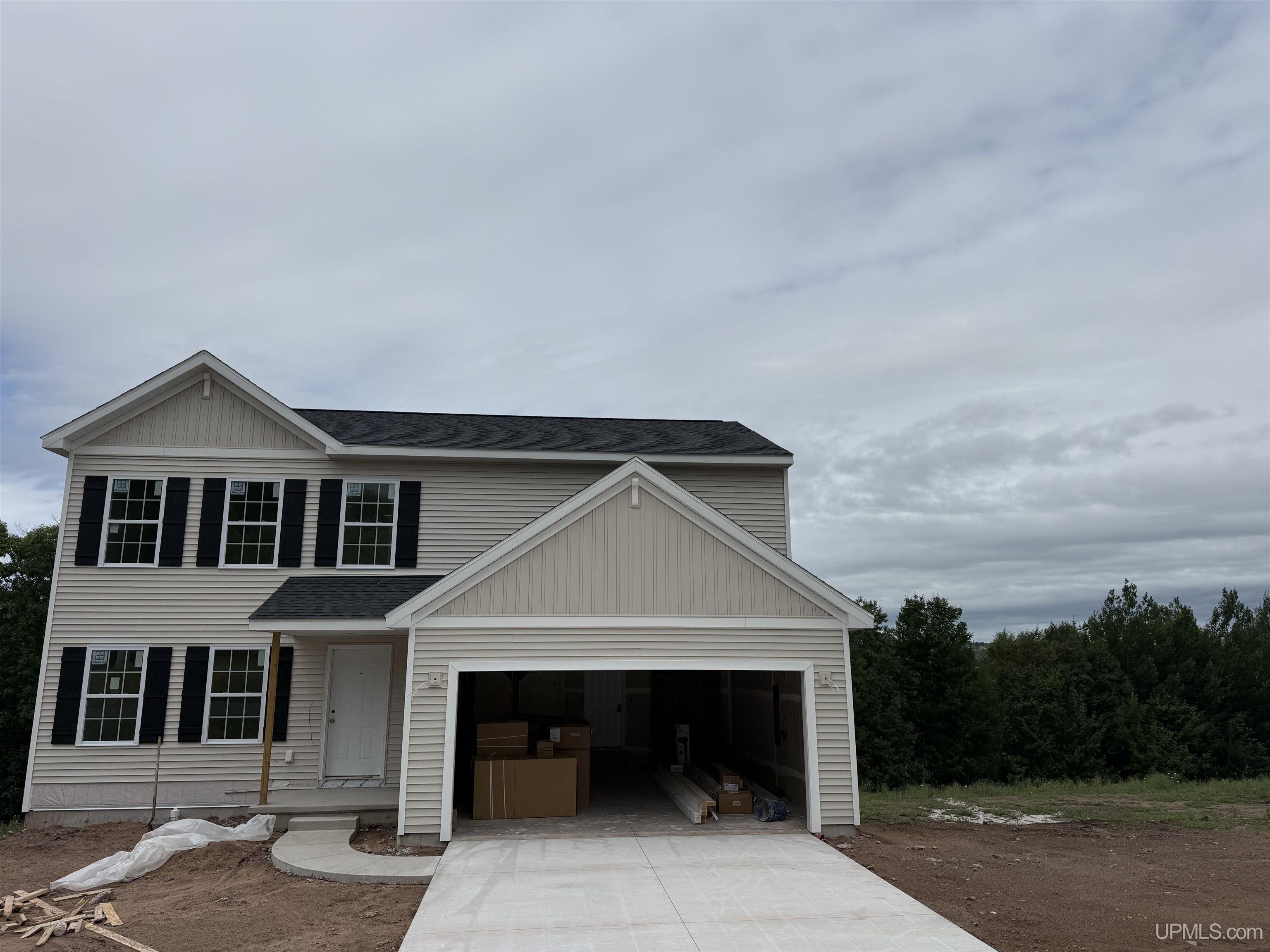 1019 Red Oak Lane