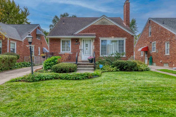 20514 LOCHMOOR ST, HARPER WOODS, MI 48225 - Image f17b02af12d4bd39f1e6e0cfa47b3e2d/828039423