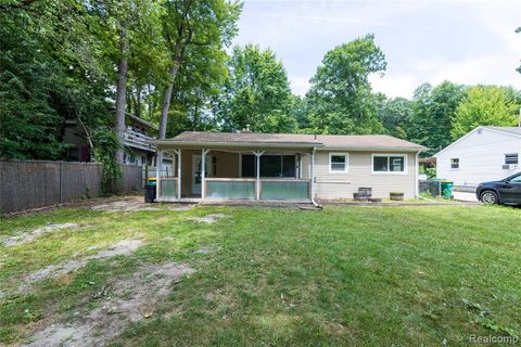 Photo of 39320 Wabash Street, Romulus, MI 48174 (MLS # 61014998)
