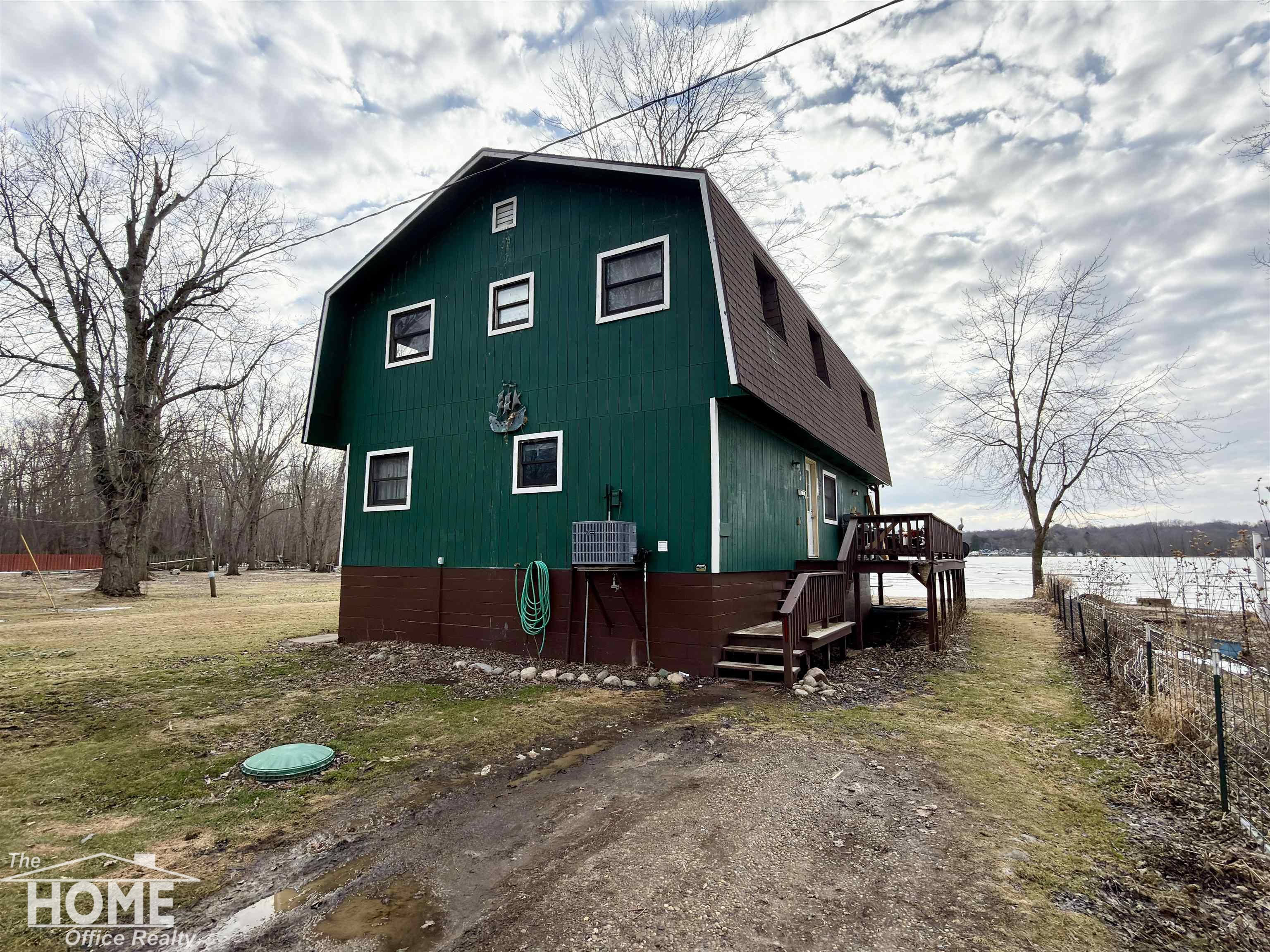 2032 Howard Point Drive