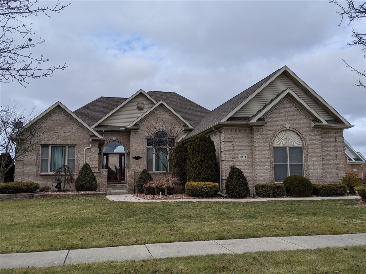 8187 Hunters Ridge Drive