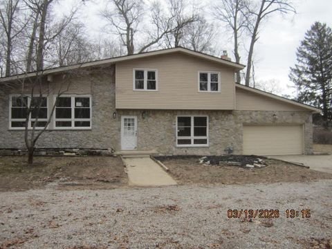 7656 Lucille Drive Lambertville MI 48144