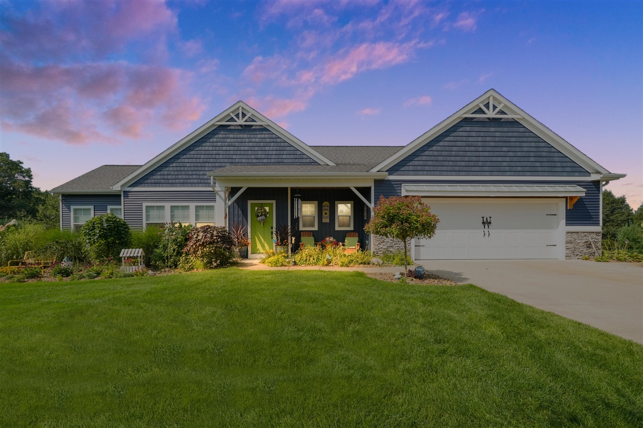 21889 Hilltop Circle