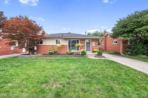 Photo of 29428 Shackett Avenue, Madison Heights, MI 48071 (MLS # 61037873)