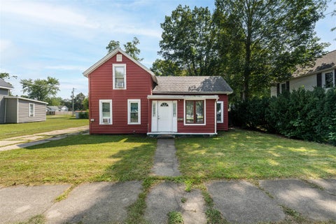 Photo of 324 Oak Street, Dowagiac, MI 49047 (MLS # 70560736)