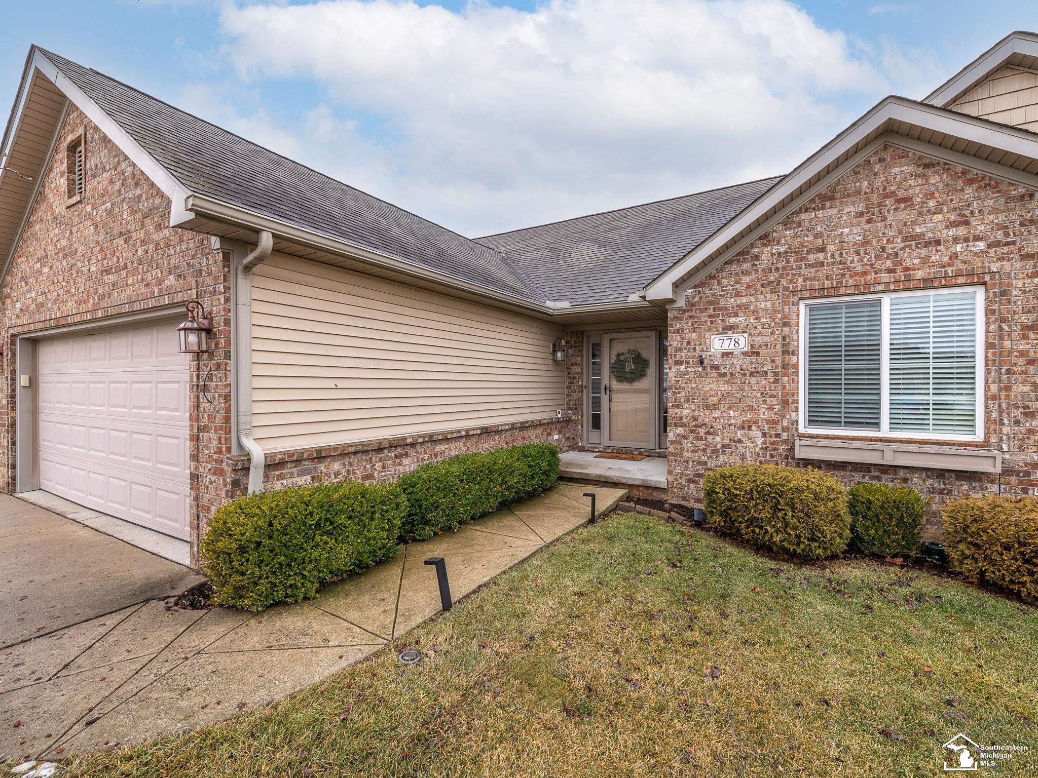 778 E Sweet Briar Lane