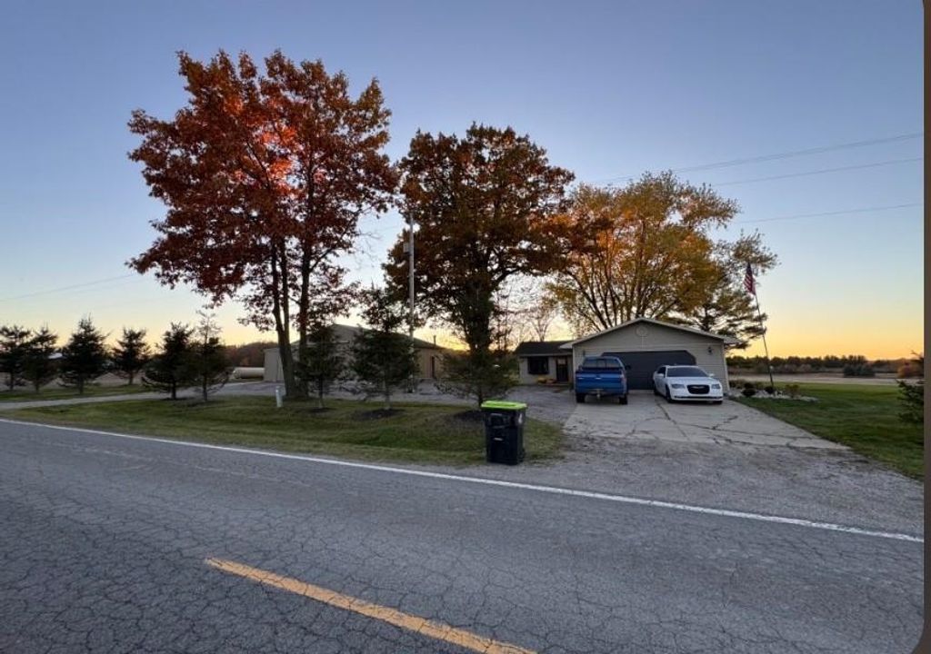 Photo of 11717 N Whiteville Road, Farwell, MI 48622 (MLS # 50207193)