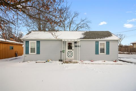 Photo of 48460 Fuller Road, Chesterfield, MI 48051 (MLS # 70520354)