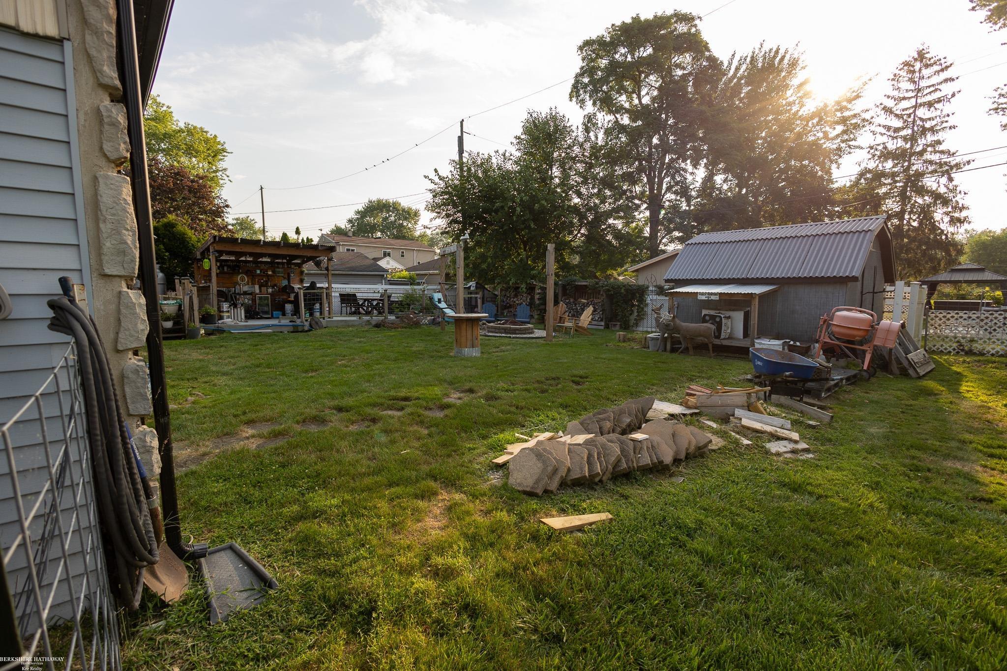 Rockwood, Michigan 48173, United States, 3 Bedrooms Bedrooms, ,2 BathroomsBathrooms,Residential,Active,187983