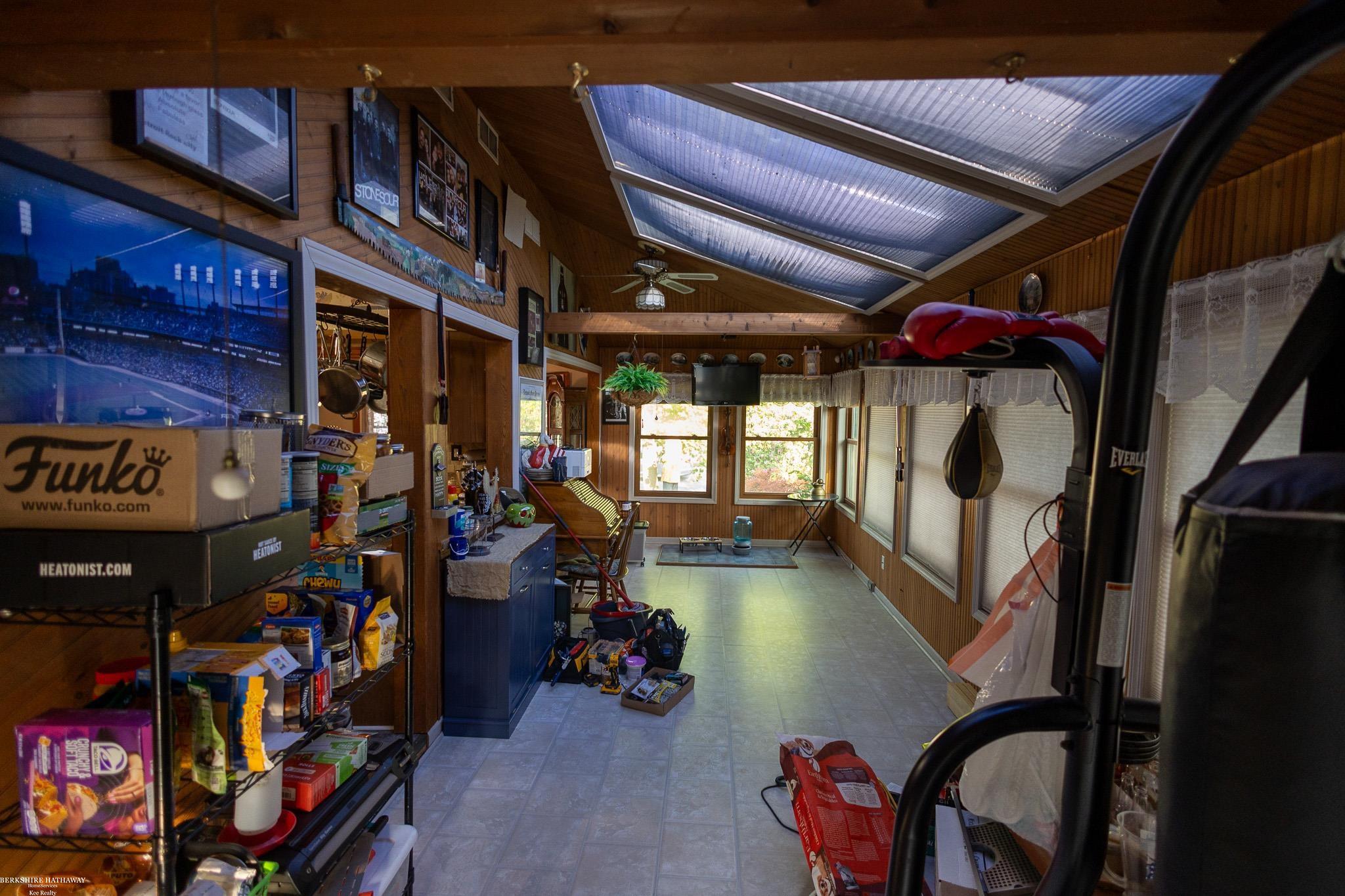 Rockwood, Michigan 48173, United States, 3 Bedrooms Bedrooms, ,2 BathroomsBathrooms,Residential,Active,187983