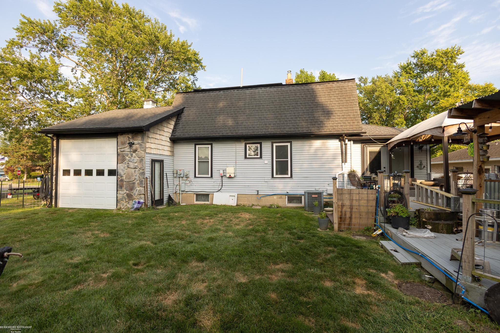 Rockwood, Michigan 48173, United States, 3 Bedrooms Bedrooms, ,2 BathroomsBathrooms,Residential,Active,187983