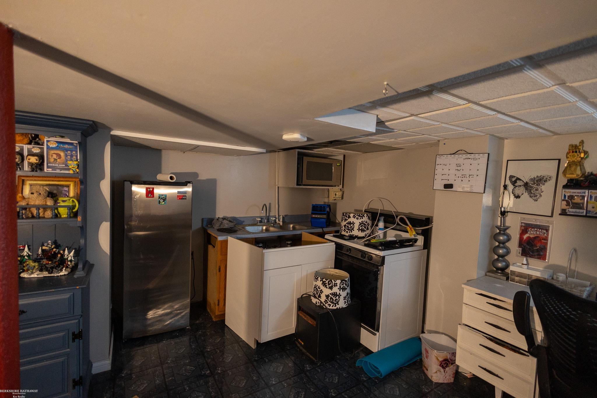 Rockwood, Michigan 48173, United States, 3 Bedrooms Bedrooms, ,2 BathroomsBathrooms,Residential,Active,187983