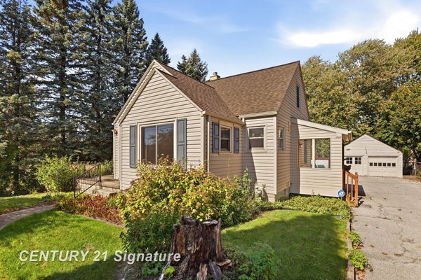 2892 SHATTUCK RD, SAGINAW, MI 48603 - Image f82a3d3cf37ec2e6aaaa28675a57aecb/1589533258