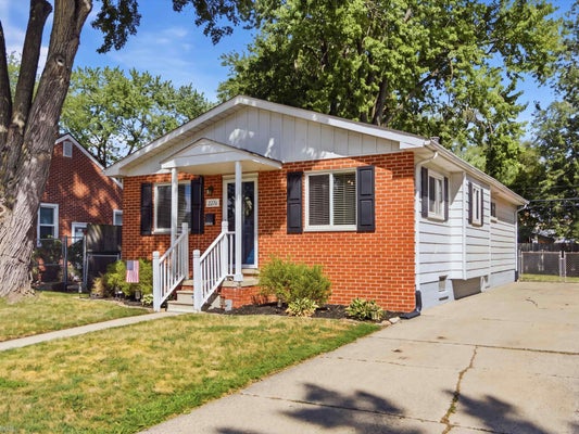 2226 KIPLING AVE, BERKLEY, MI 48072 - Image f84ba6a0579c5e54b036eadb8df22dec/4035666867