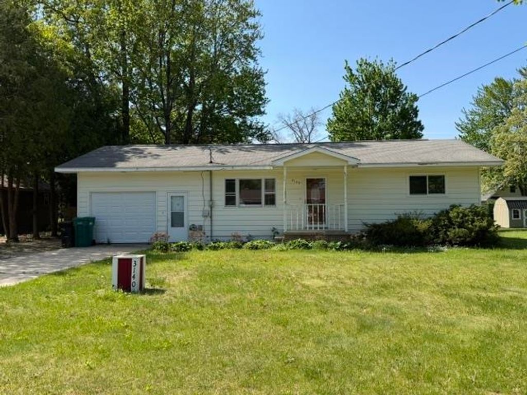 Photo of 3140 Lee St Street, Harrison, MI 48625 (MLS # 50209634)