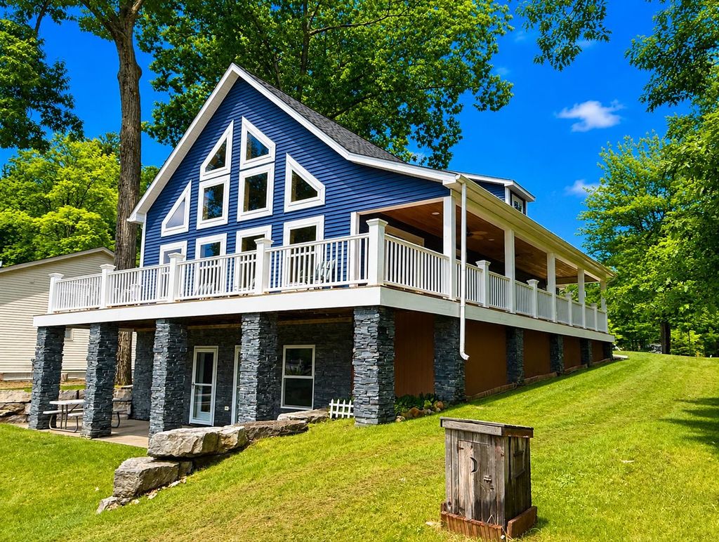 Photo of 3188 W RIVER Drive, Gladwin, MI 48624 (MLS # 50213078)