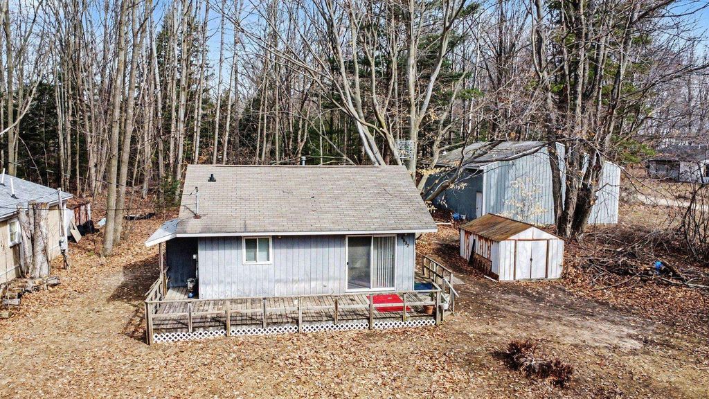 Photo of 4632 Northland Drive, Gladwin, MI 48624 (MLS # 50202474)